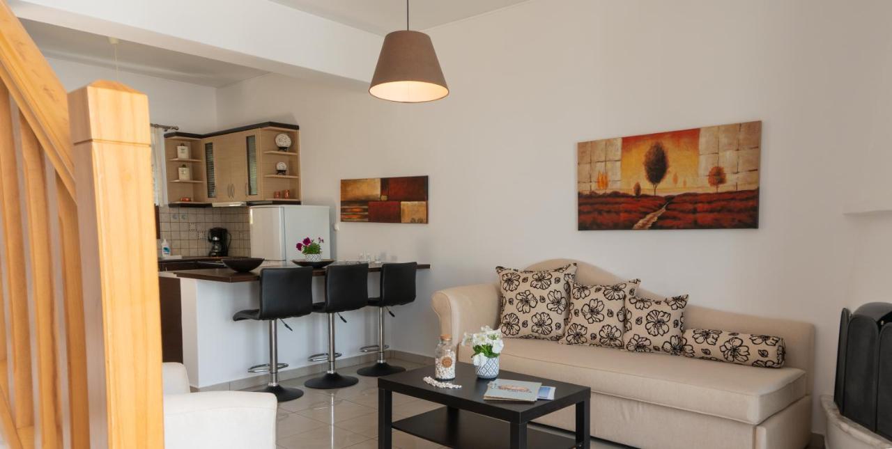 Maestralia Apartment Skyros Exterior photo