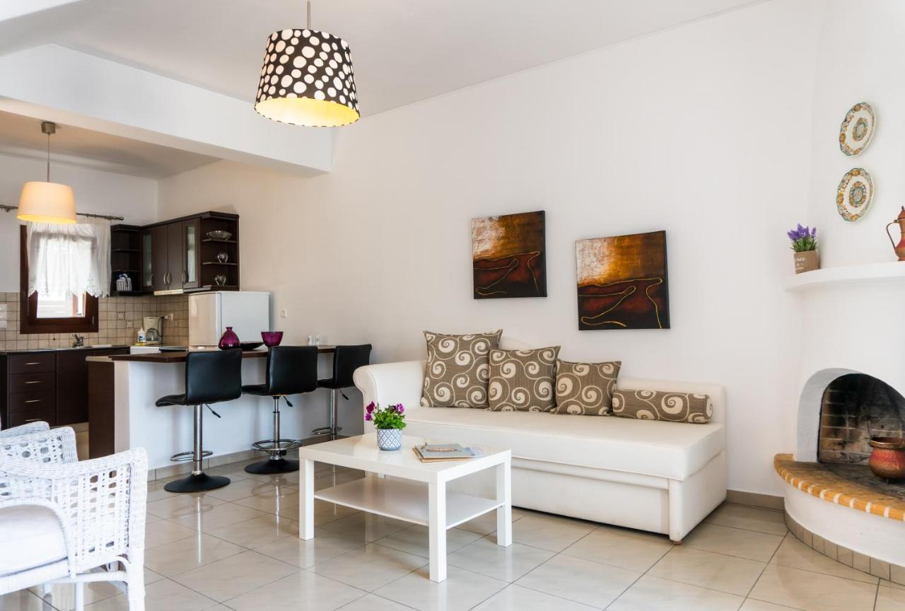 Maestralia Apartment Skyros Exterior photo