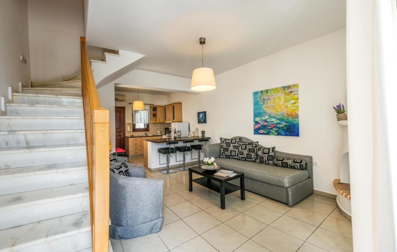 Maestralia Apartment Skyros Exterior photo