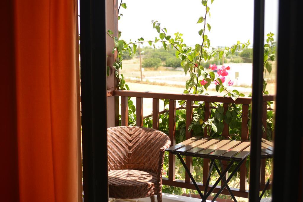 Maestralia Apartment Skyros Exterior photo